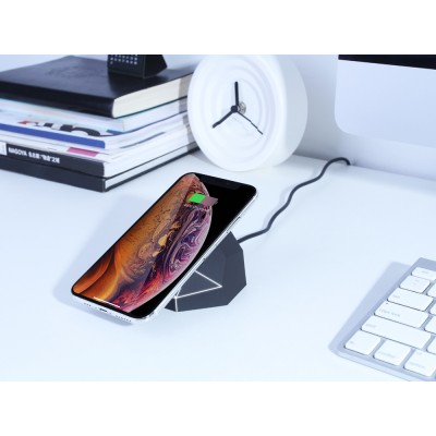 Док-станция с беспроводной зарядкой «Geo Dock». XOOPAR